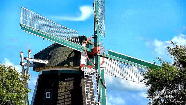 Holl&auml;nder Windm&uuml;hle in Ostfriesland