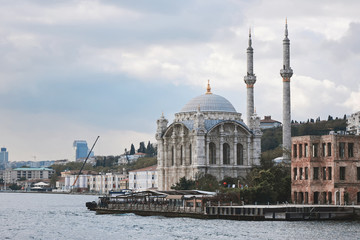 Fototapeta na wymiar Ortakoy Mosque on the banks of the Bosphorus