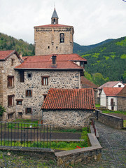 Das Dorf Isaba in den Pyrenäen