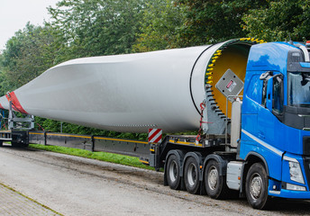 Wind energy, heavy transport of rotor blades