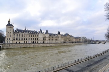 Fototapeta na wymiar パリの風景
