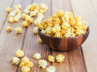 Bowl with popcorn.