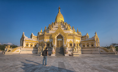 People travel to golden pagoda in Myanmar