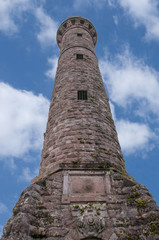 Aussichtsturm im Schwarzwald aus Sandstein, gebaut im  vorletzten Jahrhundert