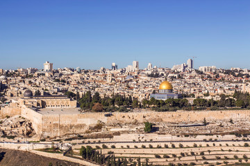 Fototapeta na wymiar Temple Mount holy city Jerusalem view from the Oelberg on Old Town