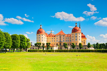 Fototapeta na wymiar Schloss Moritzburg bei Dresden, Deutschland