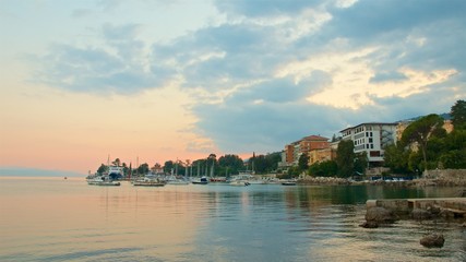 Obraz premium Sunsett at Lungomare in Opatija, Croatia