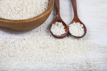 Raw rice in a bowl