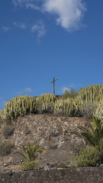 Wooden cross situated on the top of La Centinela mirador, a popular viewpoint in San Miguel de Abona, Tenerife, Canary Islands, Spain