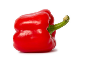 rote Paprika auf weißem Hintergrund
