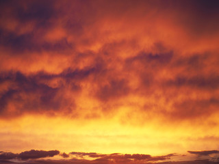 Fototapeta premium Czerwonawy zachód słońca