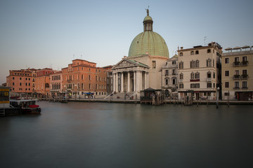 Obraz na płótnie Canvas Venice Italy - September 27, 2016 Venice City night photos.