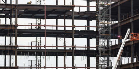 Steel construction with a working crane