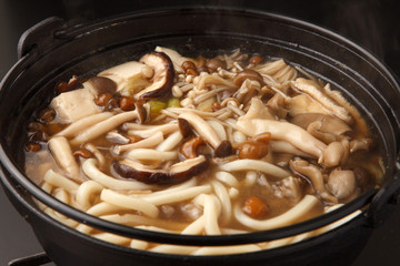 きのこの煮込みうどん