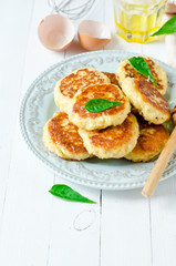 Cottage cheese pancakes with honey
