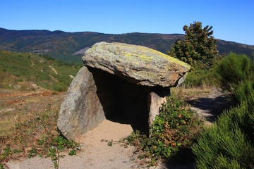 Dolmen bei Corbieres, Frankreich