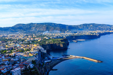 Obraz premium Colorful Towns Along Amalfi Coast