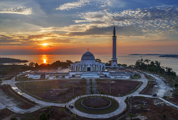 Masjid Raya Kepulauan Riau at sunset, Bintan indonesia.