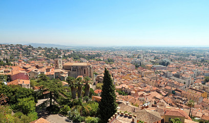 Obraz premium view over old town Hyères (FRANCE)