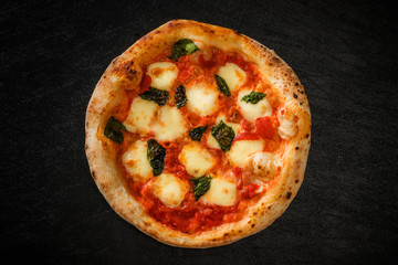 ミックスピッツア　イタリア料理　Mix pizza Italian food