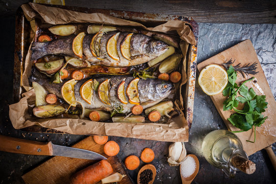 Salmon and ingredients for cooking and seasoning