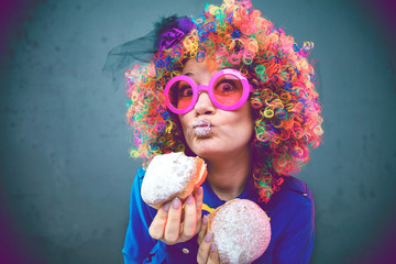 Faschings Krapfen (Lüstige Frau und Mann)