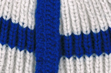 フィンランドの国旗のように見える編み物