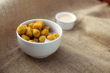 Chicken nuggets with sauce