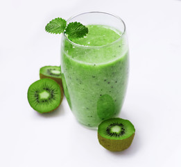 Green fresh smoothies with kiwi and mint