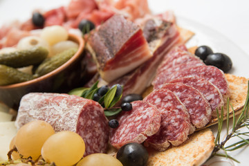 Salumi e antipasti italiani