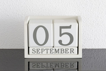 White block calendar present date 5 and month September