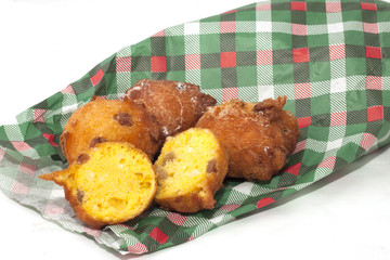 frittelle di carnevale castagnole zeppole fritte e ripiene