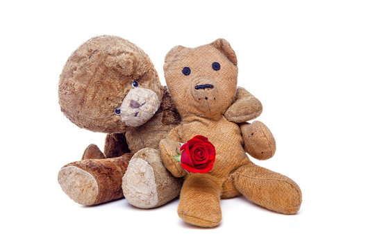 Vintage teddy bears in love. Romantic old couple on Valentine's day