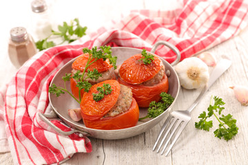 baked tomato with beef