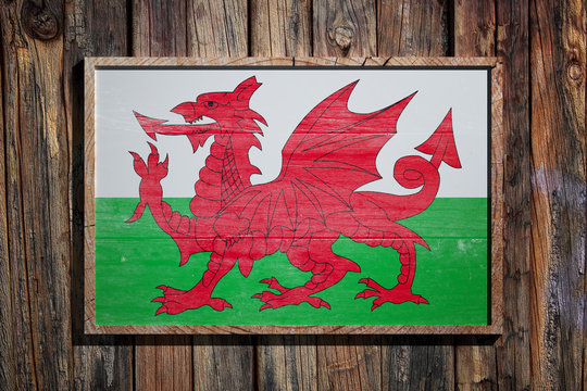 Wooden Wales flag