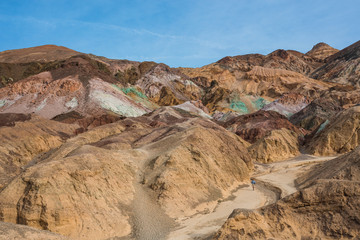 joggeur au fond de la vallée