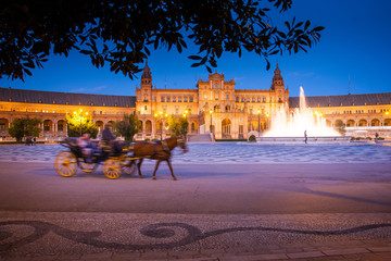 Fototapeta premium Seville, Andalusia, Spain - Plaza of Spain in Seville by night
