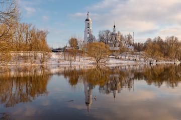 Obraz premium The Church of St. Nicholas. River Cherna. Village Filippovskoe. The Kirzhach district. Vladimir oblast. Russia. 