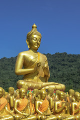 statues of the temple of the Thousand Buddhas