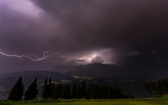 Gewitter am Dachsteinmassiv