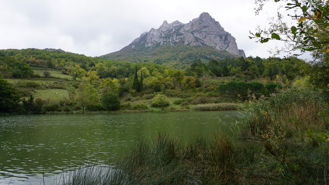 Mountain lake hiding