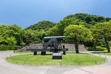 仙巌園 鉄製150ポンド砲 -錦江湾・桜島を庭園の景観とした名勝-
