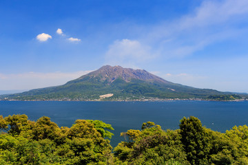 集仙台からの桜島 -薩摩藩主が足繁く通った展望台より- © photojapan