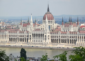 Fototapeta na wymiar View of the parliament building, Budapest, Hungary 