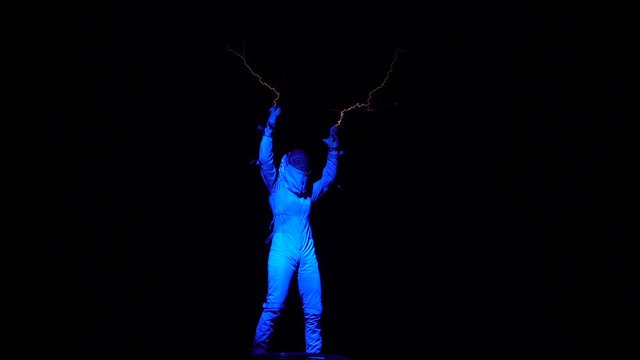 The most epic show with Tesla suit. Human being hit by 10,000 volts of electricity. 4K