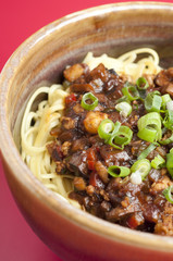 Noddles con setas shitake.