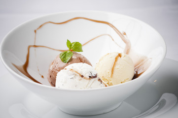 Helado variado.