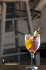 Gin tonic, de fresa y citrus.