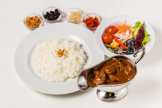 典型的なカレーライス　Curry and rice