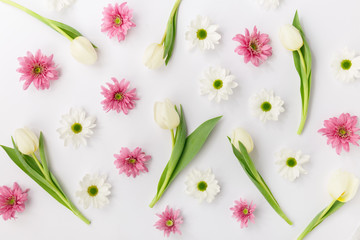White and pink flowers pattern
